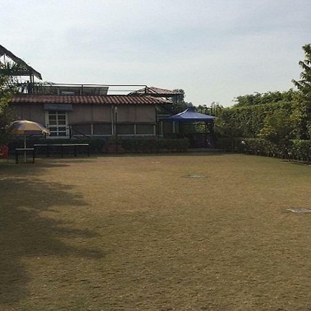 נוידה Ad Country Villa מראה חיצוני תמונה